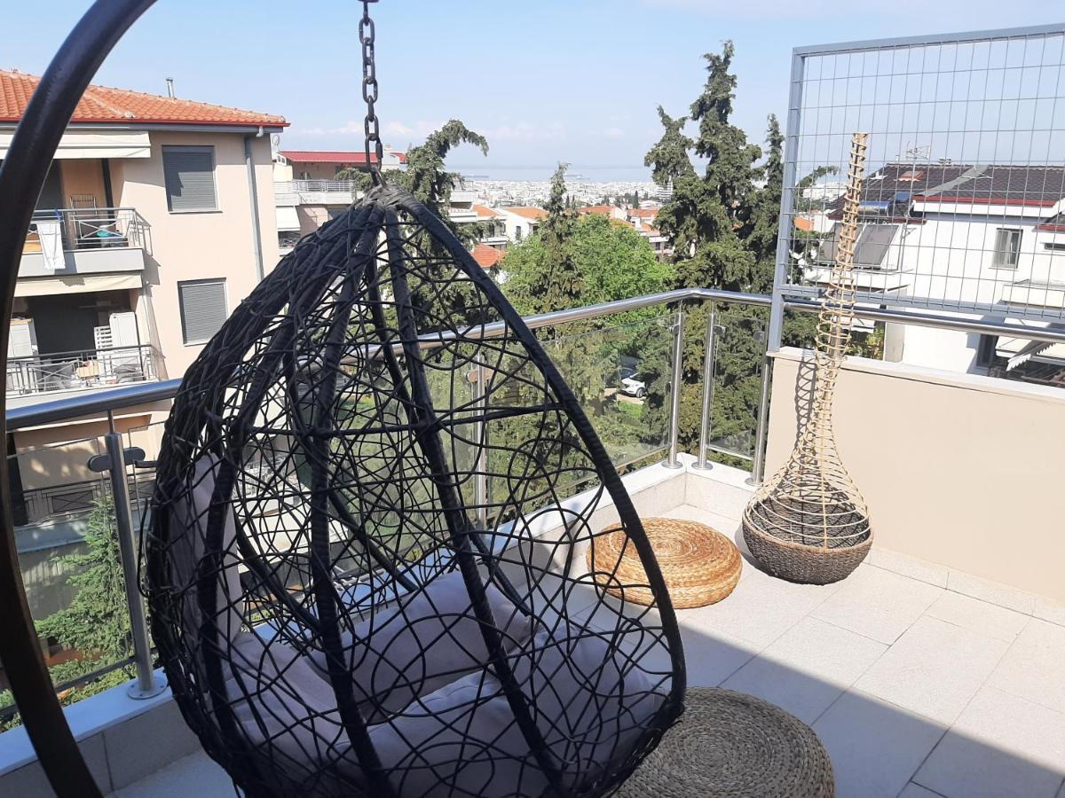Όμορφο Διαμέρισμα- Σοφίτα Με Υπέροχη Θεα Tesalonika Bagian luar foto