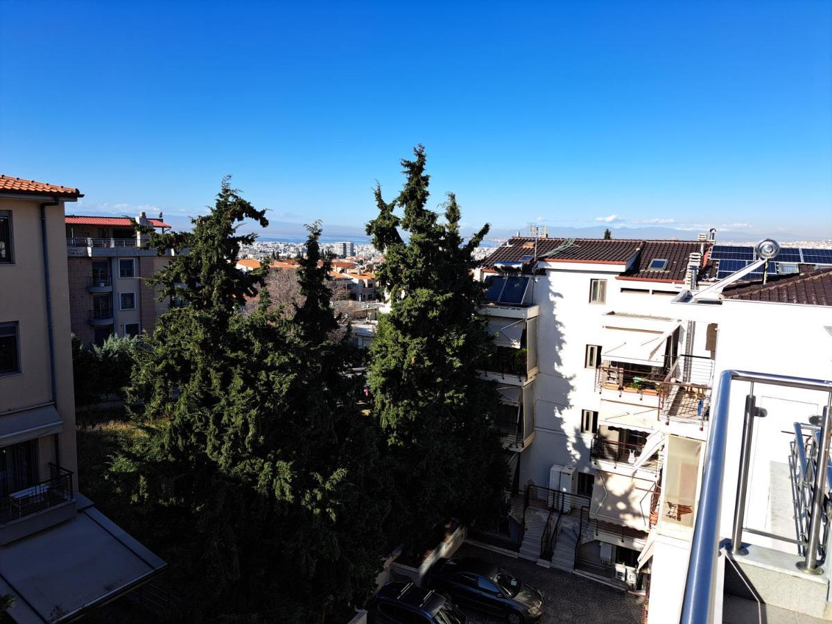 Όμορφο Διαμέρισμα- Σοφίτα Με Υπέροχη Θεα Tesalonika Bagian luar foto